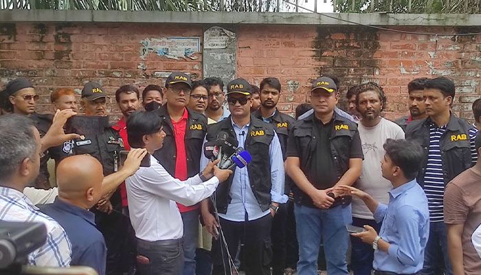 আগারগাঁও পাসপোর্ট অফিসে অভিযান, ১৩ জনের কারাদণ্ড