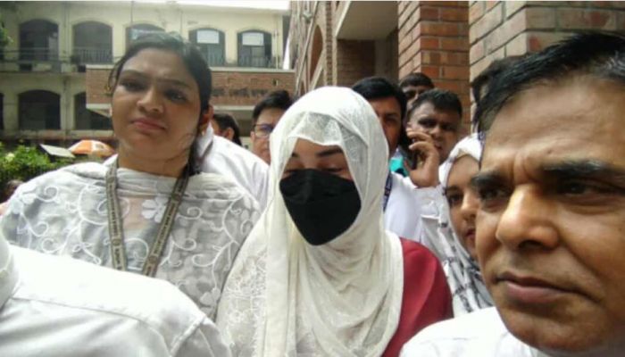 হত্যাচেষ্টা মামলায় জামিন পেলেন চিত্রনায়িকা অপু বিশ্বাস