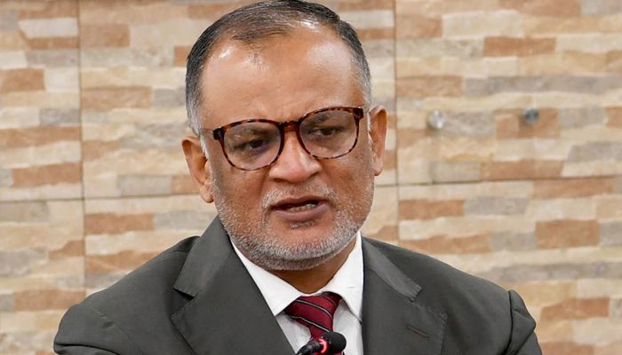 যুক্তরাষ্ট্রের শুল্ক ১৫ শতাংশে আনার চেষ্টা করছি: বাণিজ্য উপদেষ্টা
