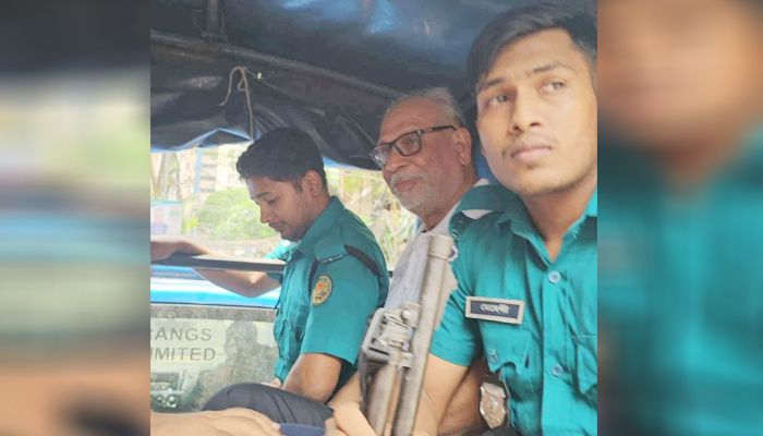 ‘মঞ্চ ৭১’র অনুষ্ঠানে উত্তেজনা, লতিফ সিদ্দিকী পুলিশ হেফাজতে