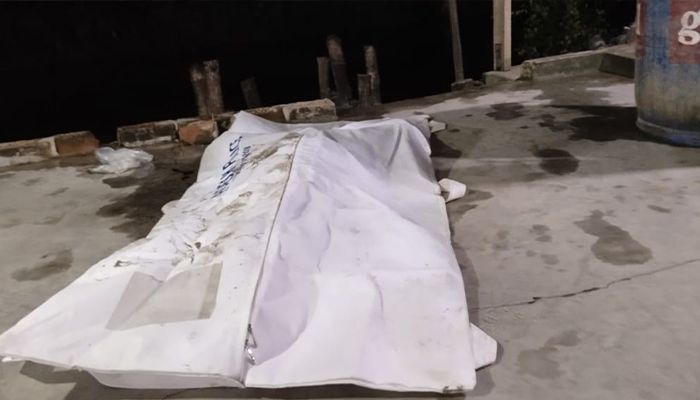 কুয়াকাটা সৈকতে আবারও ভেসে এলো অর্ধগলিত মরদেহ