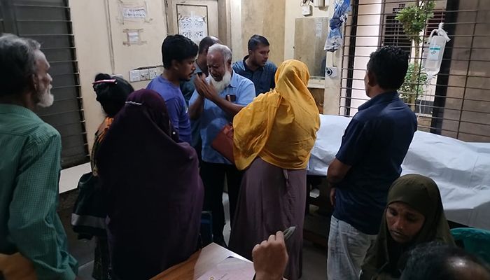 আখাউড়ায় বিদ্যুৎস্পৃষ্ট হয়ে পল্লী বিদ্যুৎ কর্মীর মৃত্যু