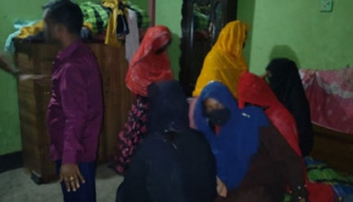 আশুলিয়ায় অসামাজিক কার্যকলাপ, নারীসহ আটক ১২
