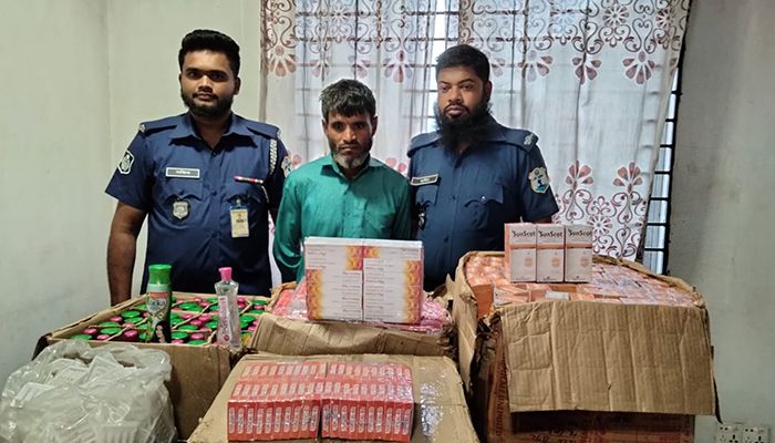 ৮ লক্ষ টাকার কসমেটিক্স ও ওষুধসহ আটক ১