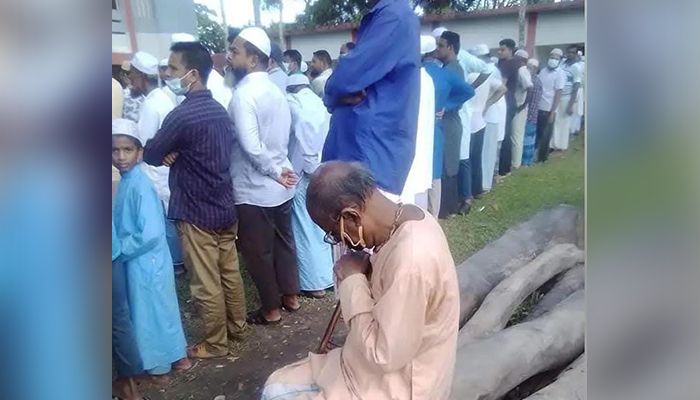 মুসলিম বন্ধুর জানাজায় এসে কান্না করা সেই সুধীর বাবু মারা গেছেন