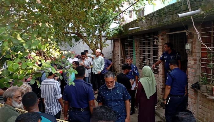 কুমিল্লায় মা ও মেয়ের মরদেহ উদ্ধার 