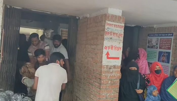 হত্যা মামলার আসামিকে কুপিয়ে হত্যা, আহত ৩