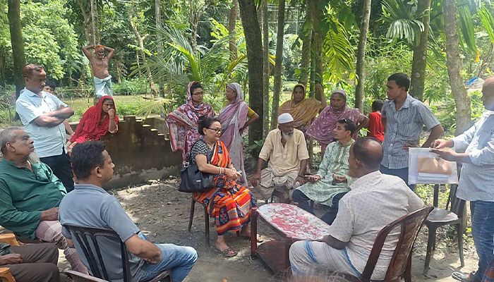জমি দখলে ব্যর্থ হয়ে মিথ্যা মামলা দিয়ে হয়রানির অভিযোগ