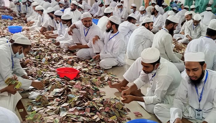 পাগলা মসজিদে সব রেকর্ড ভেঙে এবার মিলল ১২ কোটি ৯ লাখ টাকা