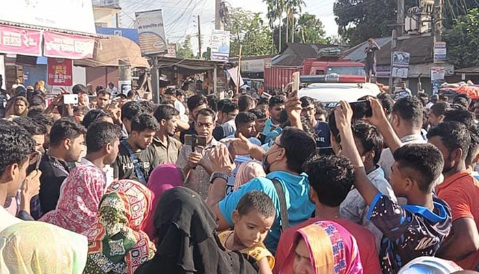লাশ নিয়ে বুড়িমারী-লালমনিরহাট মহাসড়ক অবরোধ