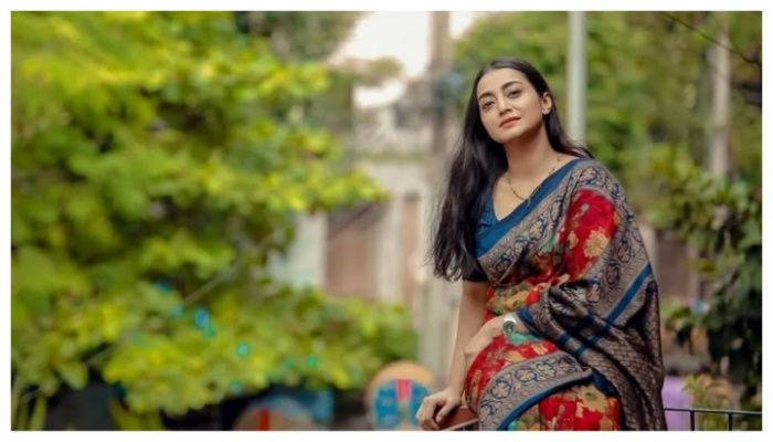 গার্মেন্ট কর্মীর চরিত্রে অর্ষা