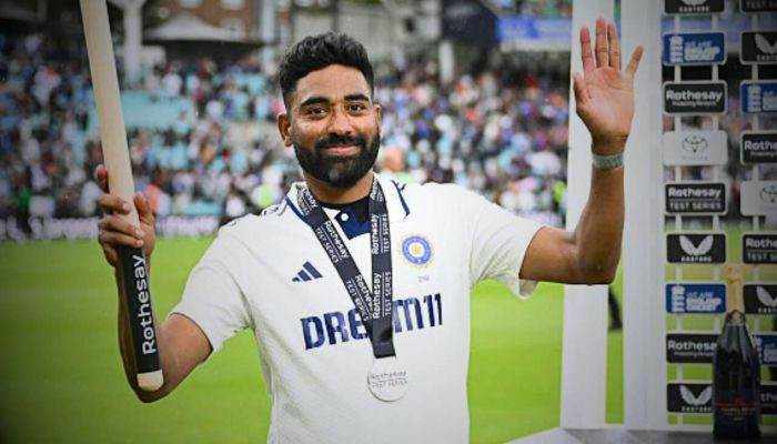 সিরাজের সাফল্যের নেপথ্যে বাবা-মায়ের আশীর্বাদ 