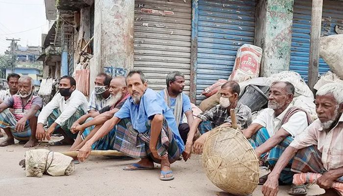 দেশে ৩ বছরে দ্বিগুণ হয়েছে হতদরিদ্র