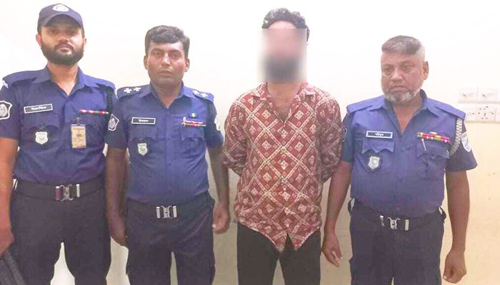 মুন্সিগঞ্জে ফার্নিশ ওয়েল ডাকাতি মামলার মাস্টারমাইন্ড রাহাত গ্রেপ্তার