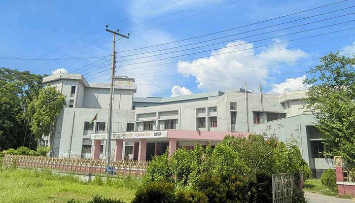 রাবিতে ‘বিজয় ফিস্টের’ খাবার খেয়ে ৮৩ শিক্ষার্থী অসুস্থ