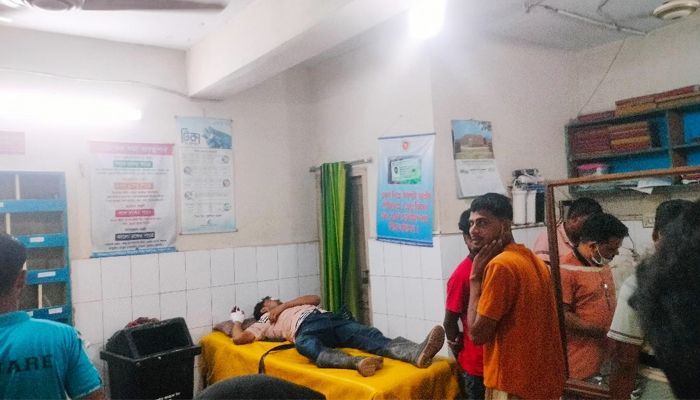 বিএনপির দু’গ্রুপের সংঘর্ষে টেঁটাবিদ্ধসহ আহত ২০