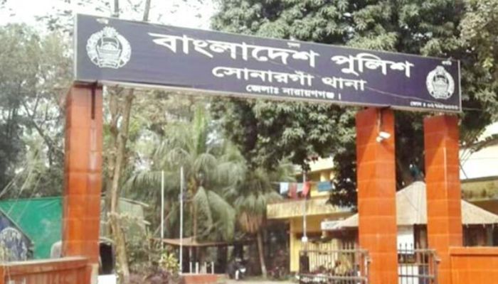 চাঁদা না পেয়ে মসজিদের ইমাম ও তার স্ত্রীকে পিটিয়ে জখম