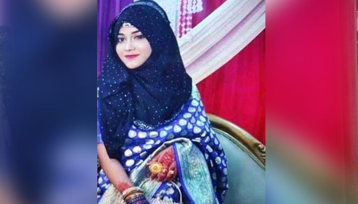 রাজধানীতে গৃহবধূর রহস্যজনক মৃত্যু, স্বামী আটক 