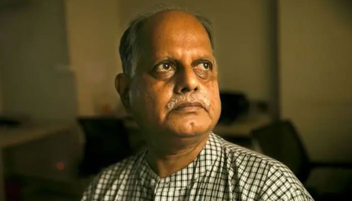কার জন্য এ শোকগাথা, তা না জেনেও লিখছি