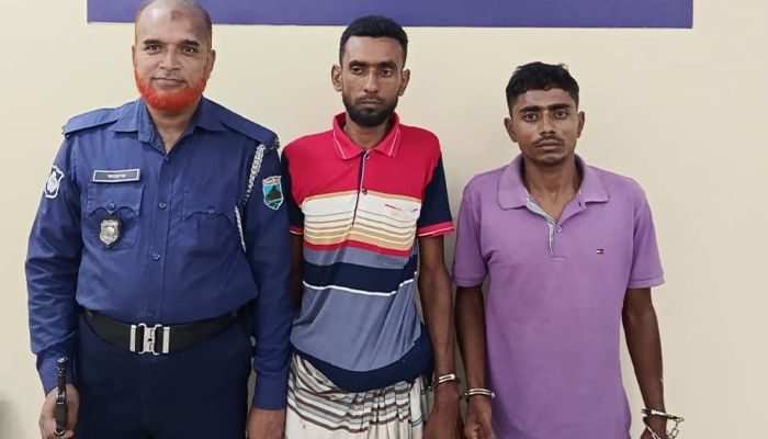 বগুড়ায় তরুণীকে গণধর্ষণের ঘটনায় দুই আসামি গ্রেপ্তার