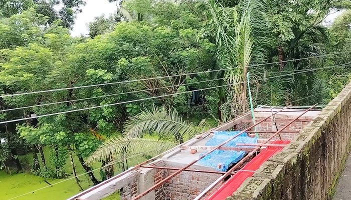 বিদ্যুৎস্পৃষ্টে তরুণের মৃত্যু, মালিক পলাতক