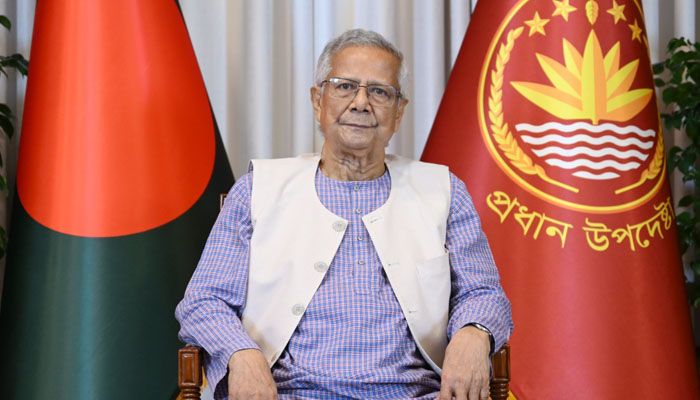 জাতির উদ্দেশে ভাষণ দিচ্ছেন প্রধান উপদেষ্টা