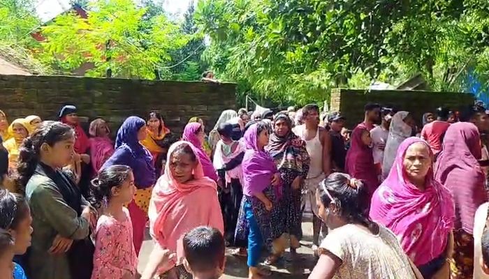 কুলিয়ারচরে দুই সন্তানের জননীর রহস্যজনক মৃত্যু