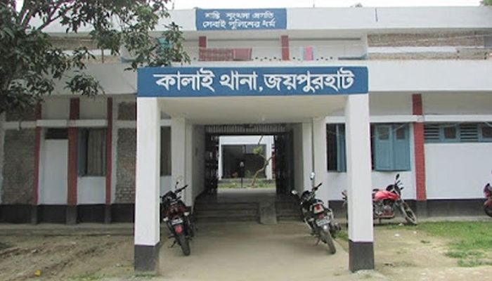 জয়পুরহাটে বজ্রপাতে ব্যবসায়ীর মৃত্যু