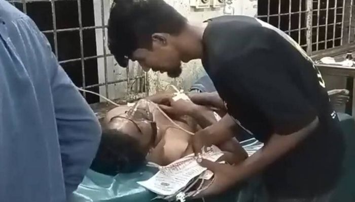 খুলনায় ছাত্রদলকর্মীকে ছুরিকাঘাতে হত্যাচেষ্টা