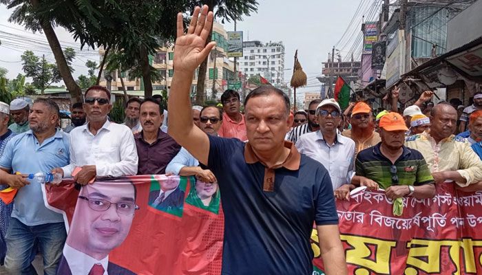 ‘নির্বাচনের তারিখ ঘোষণা করে ইউনুস সাহেব সম্মান বাঁচাবেন বলে আশা করি’