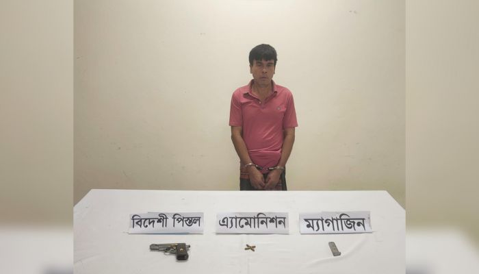 মেহেরপুরে বিদেশি পিস্তলসহ ইমান ডাকাত আটক  