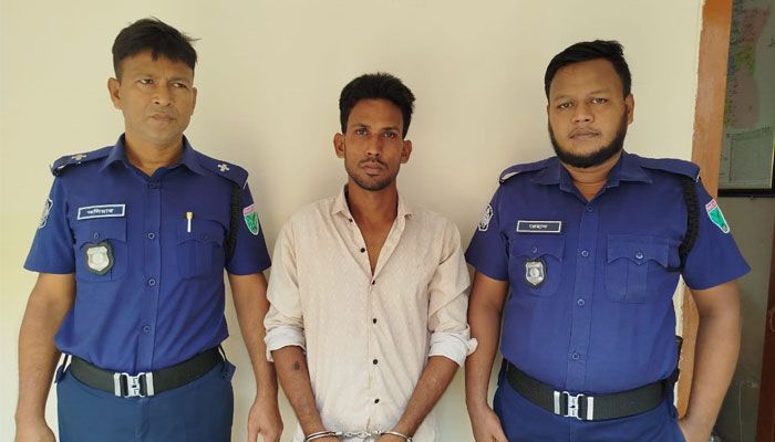 কুলাউড়ায় চোরাই প্রাইভেটকার উদ্ধার, আটক ১