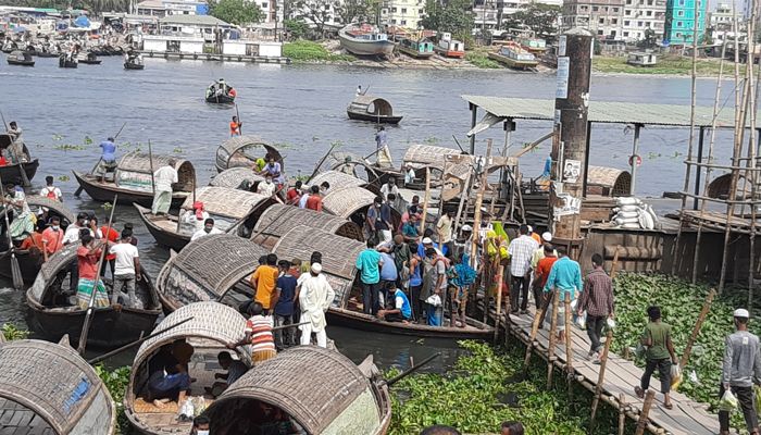 শীতলক্ষ্যা নদী পারাপারে ভোগান্তি