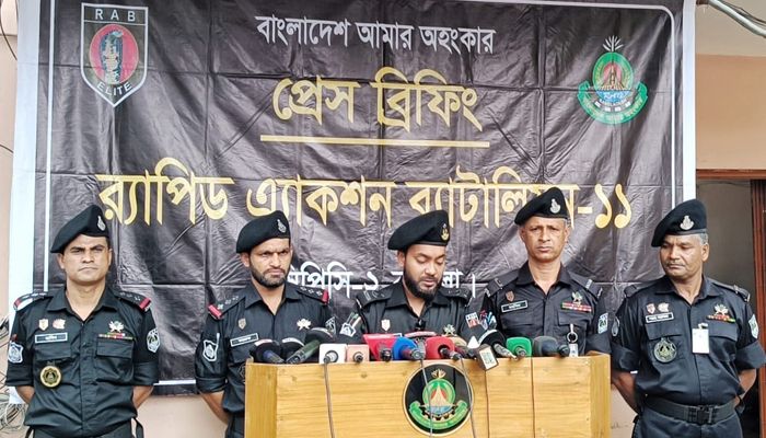 কুমিল্লার ইউপি সদস্য হত্যার প্রধান আসামি শেখ ফরিদ গ্রেপ্তার