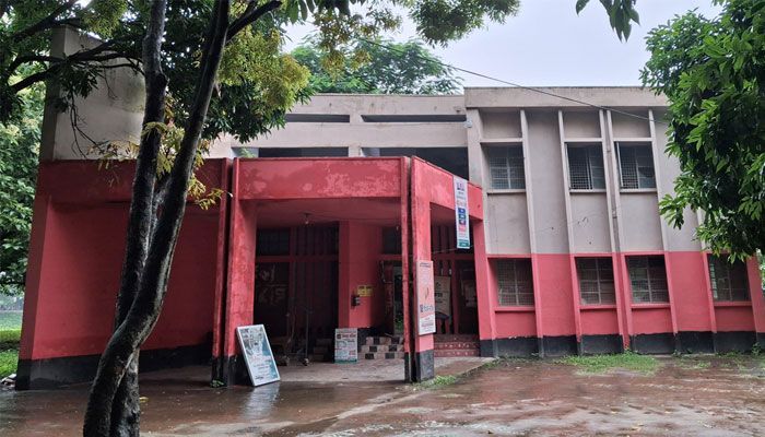 নিষিদ্ধ ছাত্রলীগের বহিষ্কৃত সাবেক শিক্ষার্থীরাও রাকসু নির্বাচনের ভোটার তালিকায়
