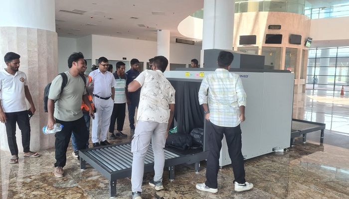 দেশের প্রথম রেলস্টেশনে স্ক্যানার বসল কক্সবাজারে