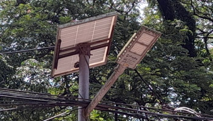 আলোর মুখ দেখেনি পৌরবাসী, গচ্ছা গেছে ২ কোটি টাকা 