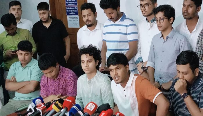 জাতীয় নির্বাচনে একদিন বন্ধ থাকে, ডাকসুতে চারদিন কেন