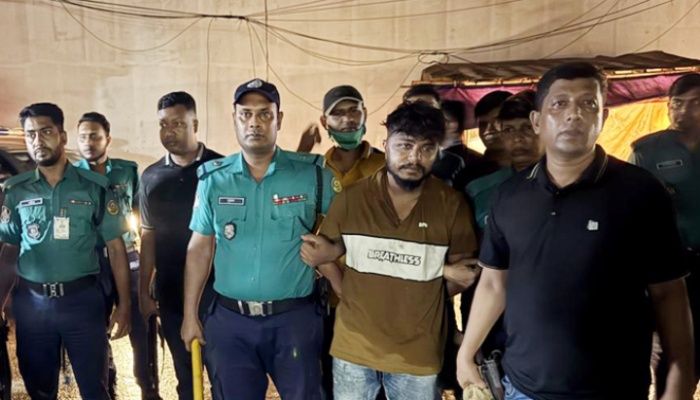 চট্টগ্রামে পুলিশের ওপর হামলার প্রধান আসামি শাকিল গ্রেপ্তার