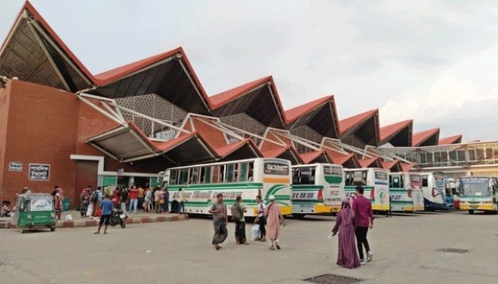 আধুনিক বাস টার্মিনাল জুড়ে অব্যবস্থাপনা