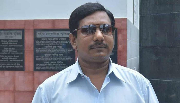নৌপুলিশ বলছে আত্মহত্যা, সঠিক তদন্ত দাবি সহকর্মীদের 
