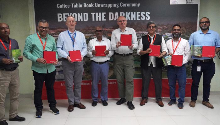 রোহিঙ্গা শিশু ও পরিবারের গল্প ‘বিয়ন্ড দ্য ডার্কনেস’ বইয়ের মোড়ক উন্মোচন