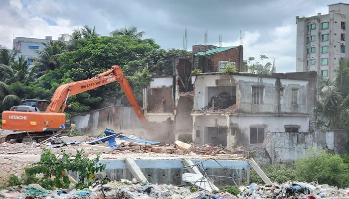 বাঁকখালী নদীর তীরে উচ্ছেদের পাশাপাশি চলছে বিক্ষোভ