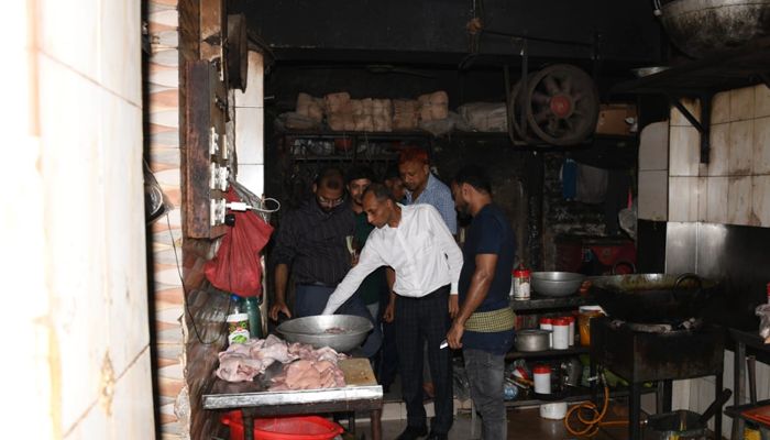 চট্টগ্রামে চিপসে ক্ষতিকর কেমিক্যাল ব্যবহারে বেকারিকে জরিমানা