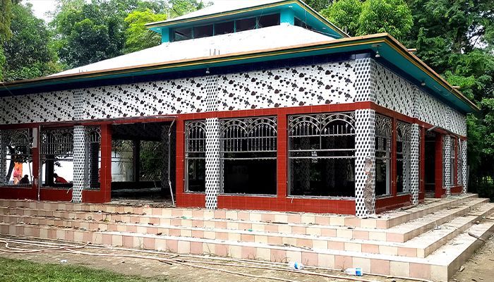 মাজারে হামলার ঘটনায় আটক আরও ২