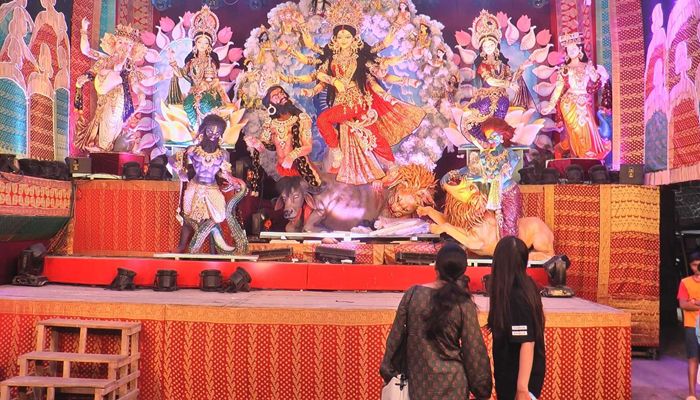 কুমিল্লায় ৮১২টি পূজামণ্ডপে নিরাপত্তায় ৯৫০ পুলিশ সদস্য