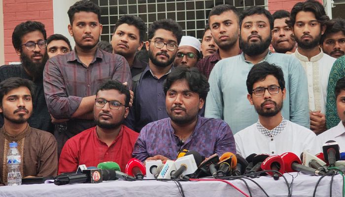 ছাত্রদল ও শিবিরের প্যানেল ঘোষণা