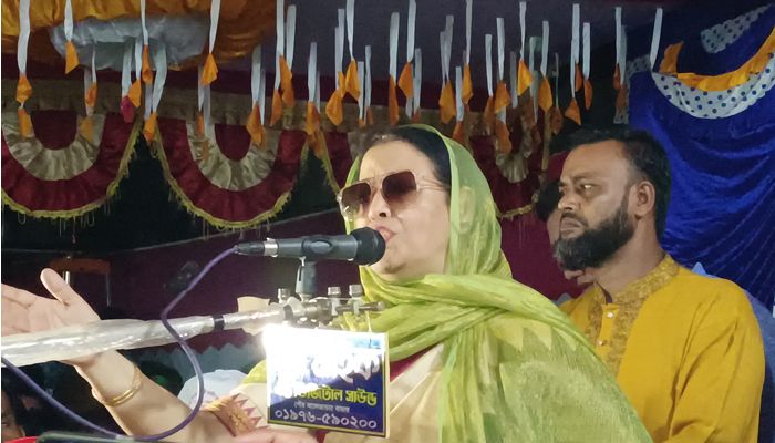 নির্বাচিত সরকার না হলে চলমান সংকট দূর করা যাবে না: তানিয়া রব
