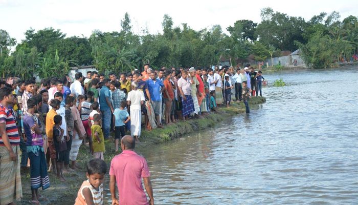 প্রবা ফটো।