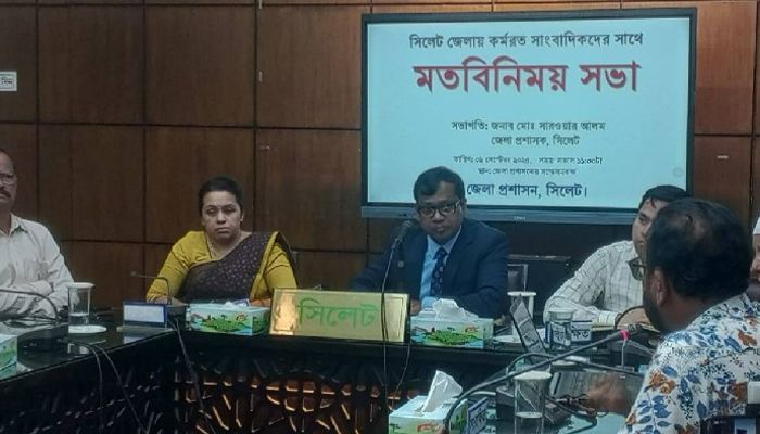 ফুটপাত ও সড়ক থাকবে দখলমুক্ত : ডিসি সারওয়ার